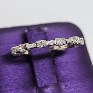 Round and Baguette Prong Set Stones Narrow Band Sterling Silver Ring SZ 7